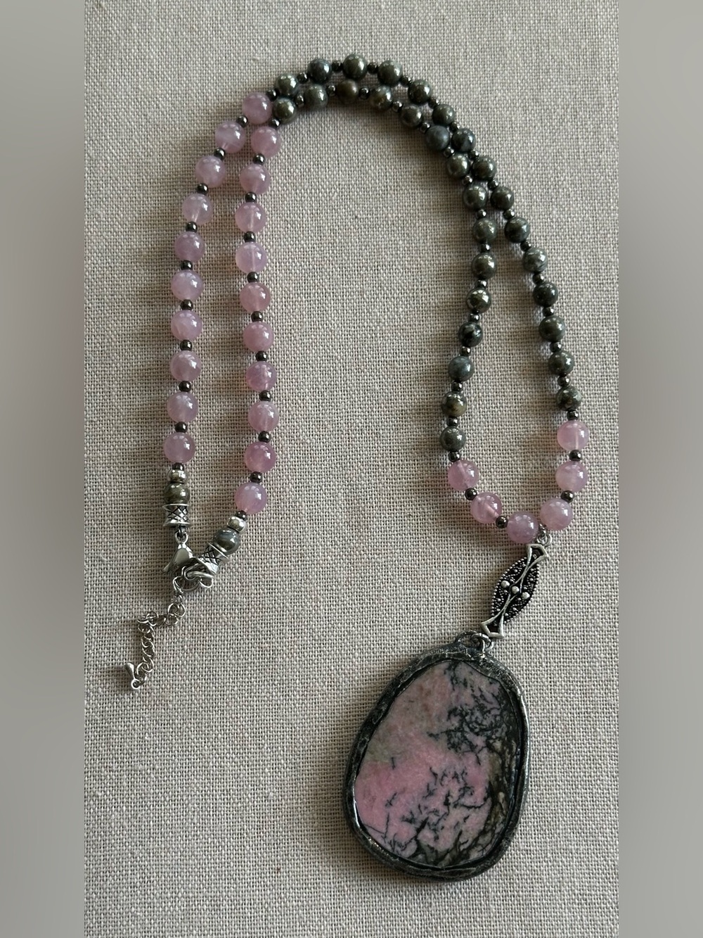 28-1/2 inch Cherry Quartz and Rhodonite Crystal bead necklace NWOT - Picture 11 of 14